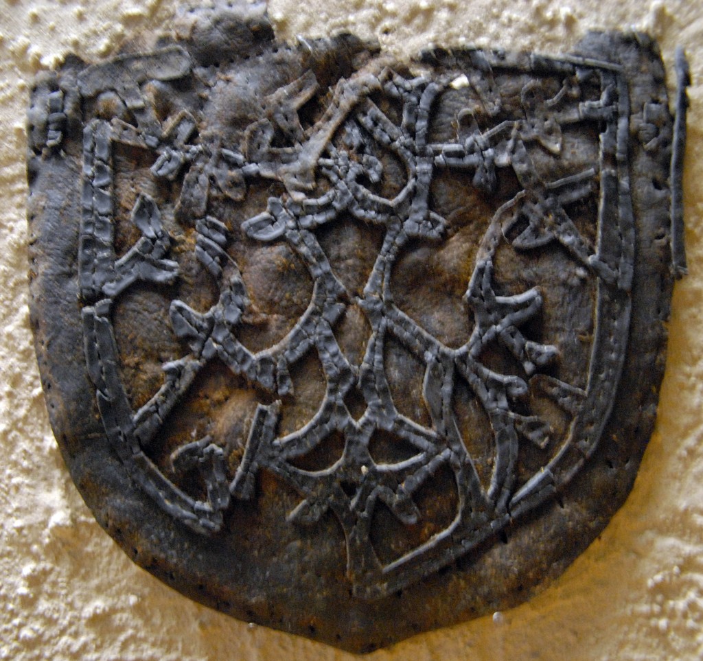 Porta pettine in cuoio