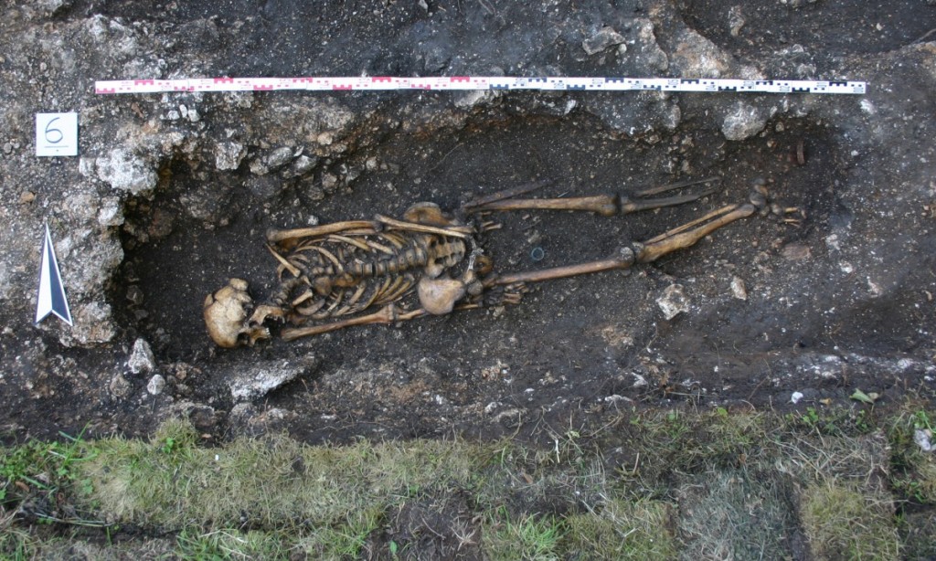Il possessore della protesi in situ (Foto: OEAI, the Austrian Archaeological Institute.)