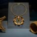 Il tesoro del Carambolo consiste in 21 gioielli d'oro scoperti da operai edili vicino a Siviglia, in Spagna, nel 1958. (Foto: Karsten Moran, The New York Times, Redux)